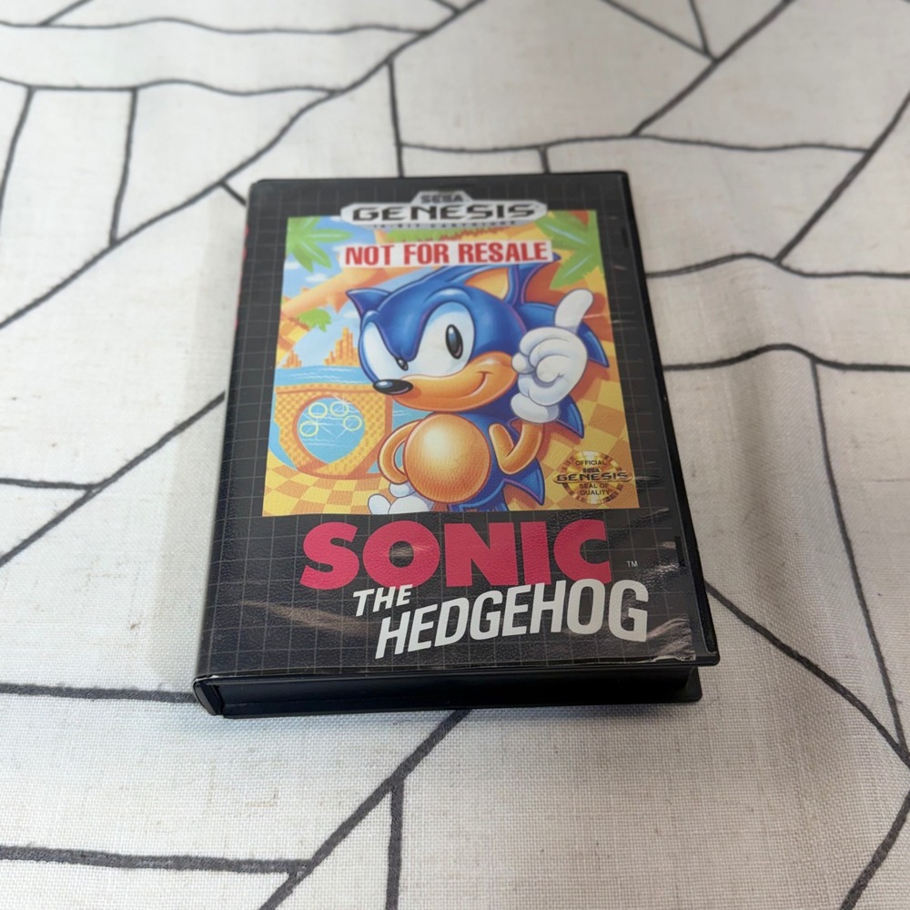 Sega Genesis Sonic The Hedgehog Black Not For Resale CIB Bundle
